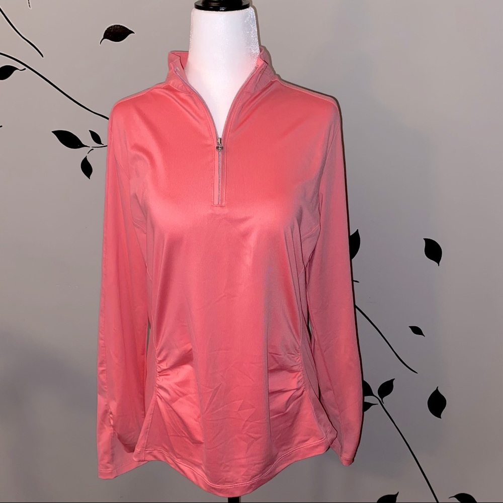 Tail activewear top